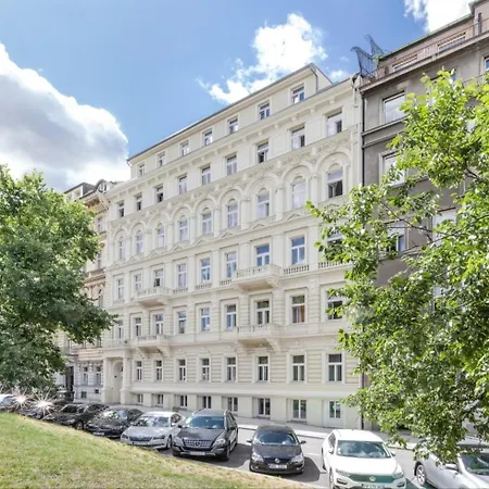 Luxury With Great View Prague